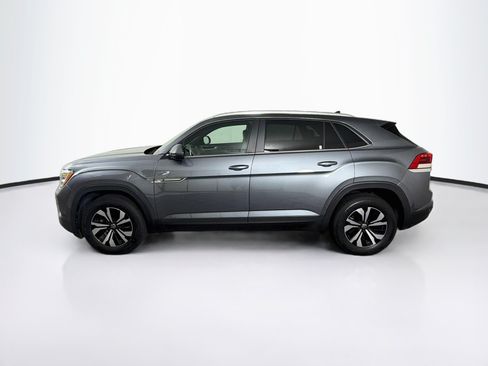 Used 2024 Volkswagen Atlas Cross Sport SE FWD image 4