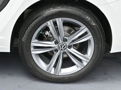 Used 2023 Volkswagen Jetta SE image 33