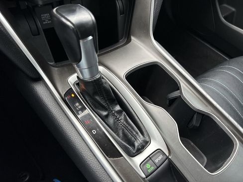 Used 2019 Honda Accord Sport image 17