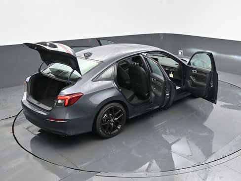 Used 2025 Honda Civic Sport image 26