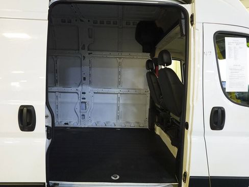 Used 2023 RAM ProMaster 3500 w/ Lane Management Group FWD image 23