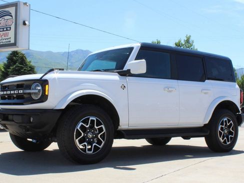 Used 2025 Ford Bronco Outer Banks AWD/4WD image 62
