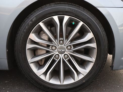 Used 2015 Hyundai Genesis 3.8 w/ Option Group 03 image 25