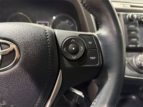 Used 2016 Toyota RAV4 XLE image 17