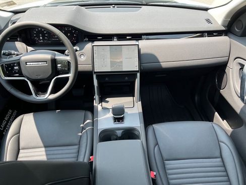 New 2025 Land Rover Discovery Sport S image 27