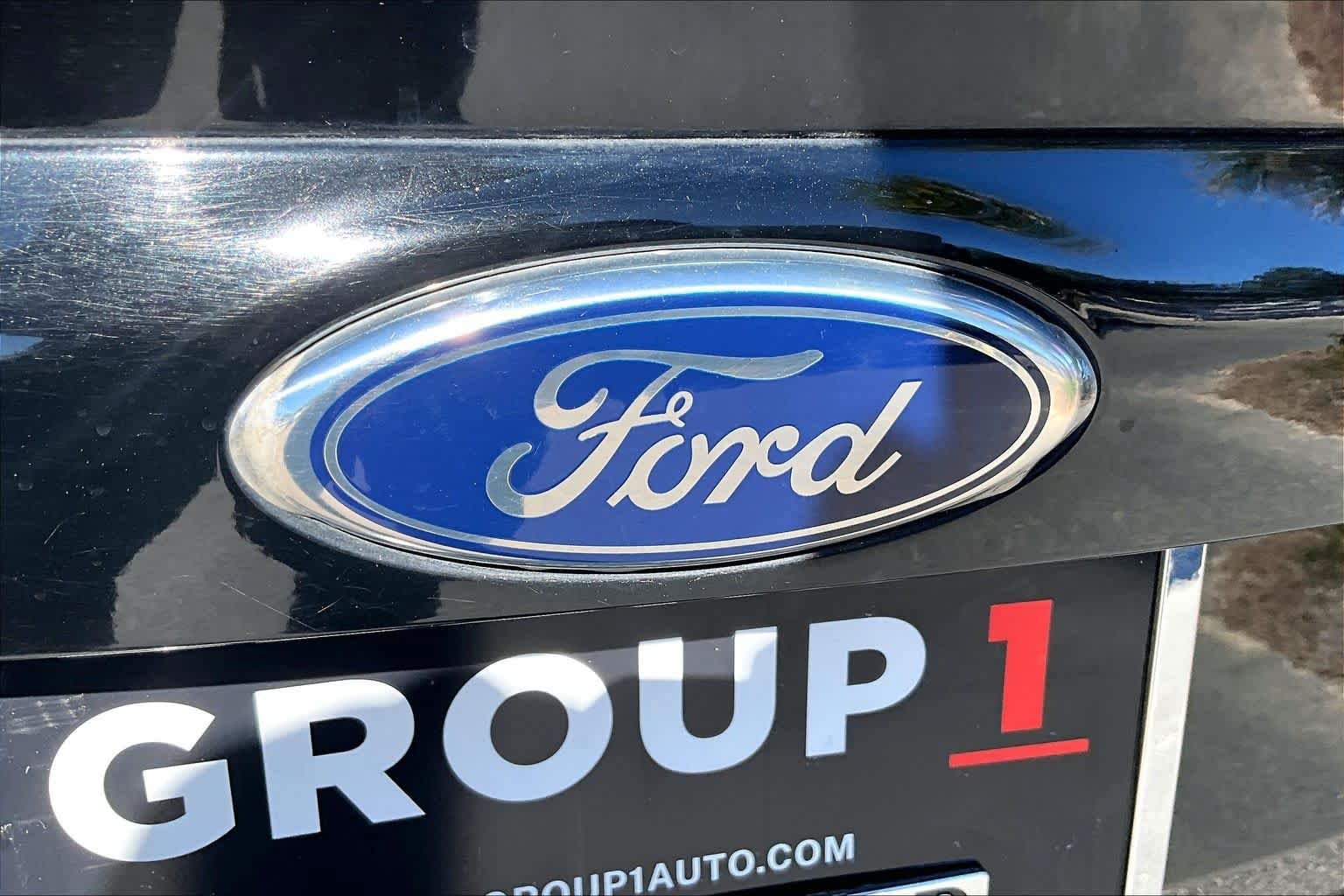 Used 2016 Ford C-MAX Energi SEL w/ Equipment Group 303A FWD image 31