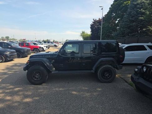 Used 2022 Jeep Wrangler Unlimited Sport AWD/4WD image 12