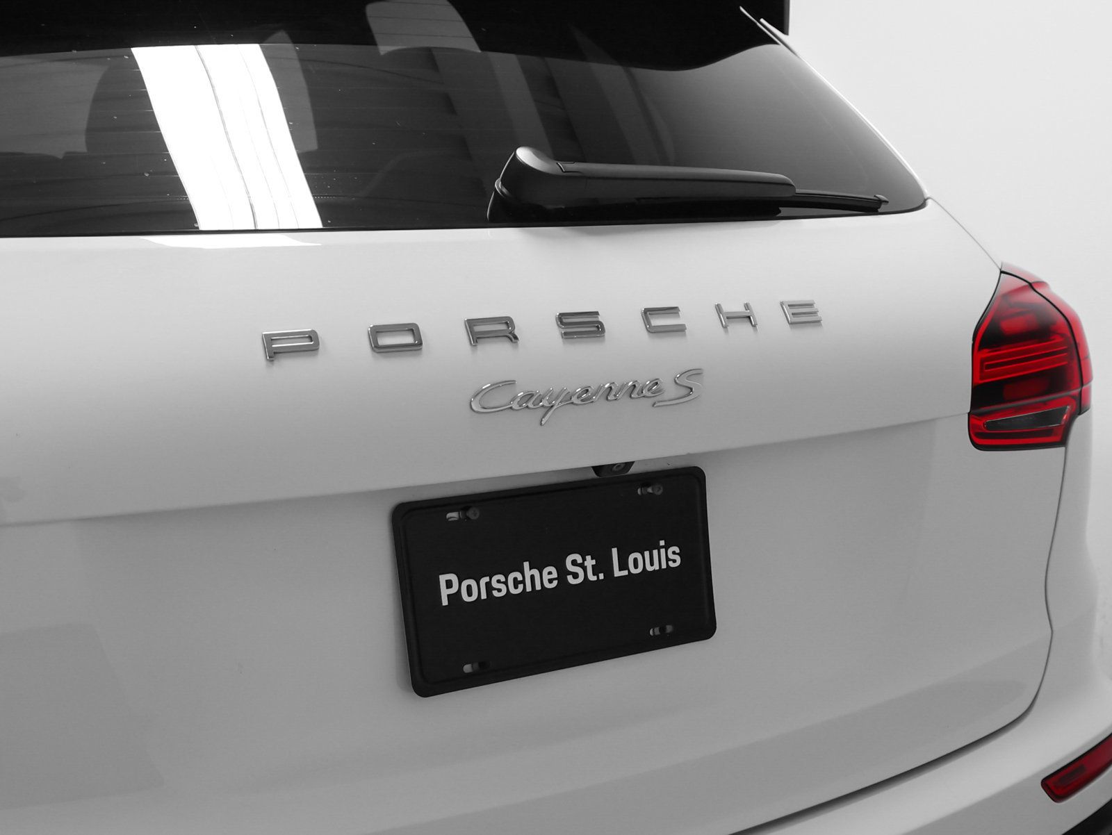 Used 2015 Porsche Cayenne S AWD/4WD image 18