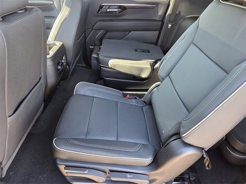 New 2026 Chevrolet Suburban Premier w/ Sun And Tow Package image 7