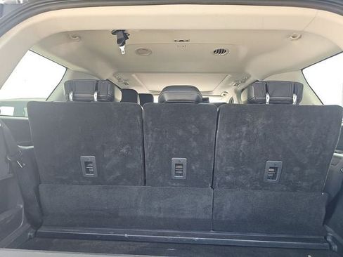 Used 2025 Ford Expedition Platinum AWD/4WD image 19