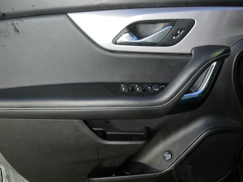 Certified 2024 Chevrolet Blazer LT w/ Convenience Package image 15