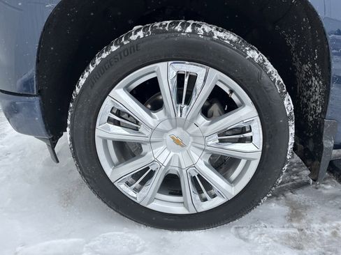 Used 2023 Chevrolet Silverado 1500 High Country w/ High Country Premium Package image 32