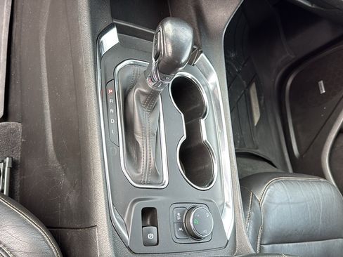 Used 2021 Chevrolet Traverse RS image 23