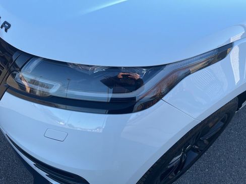 Used 2023 Land Rover Range Rover Velar R-Dynamic S image 37