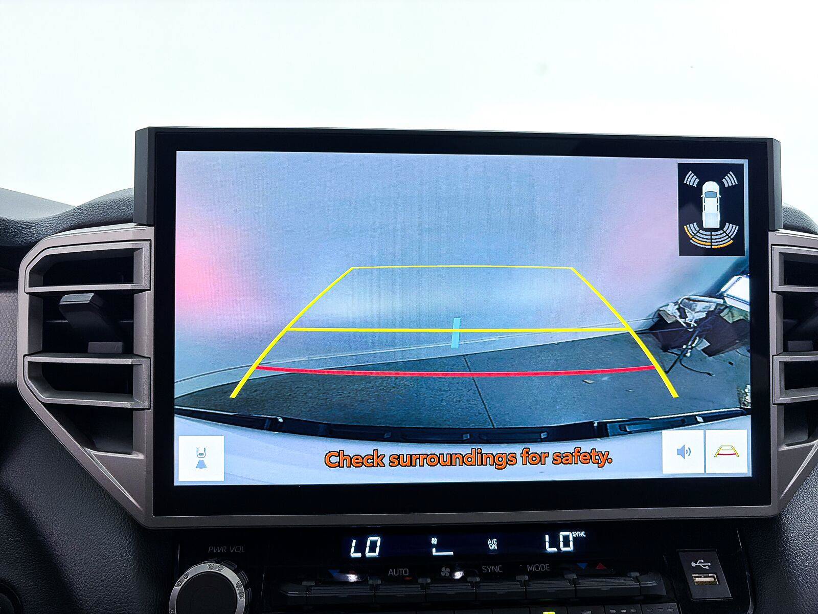 Used 2025 Toyota Tundra Limited w/ Power Package AWD/4WD image 6