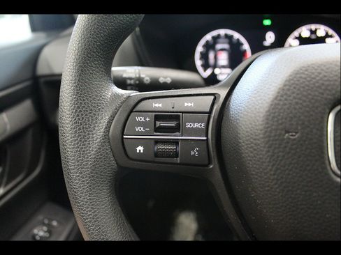 Certified 2025 Honda CR-V EX image 27