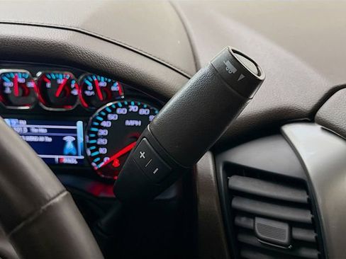 Used 2018 Chevrolet Tahoe LT image 17