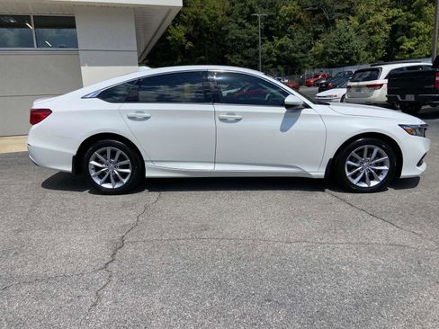 Certified 2021 Honda Accord LX image 2