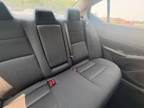 Used 2025 Nissan Altima 2.5 SV FWD image 30