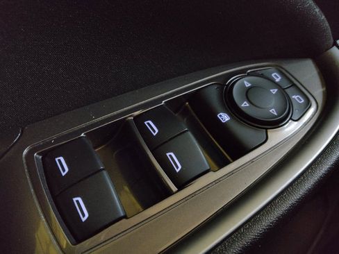 Used 2021 Chevrolet Malibu LS image 27