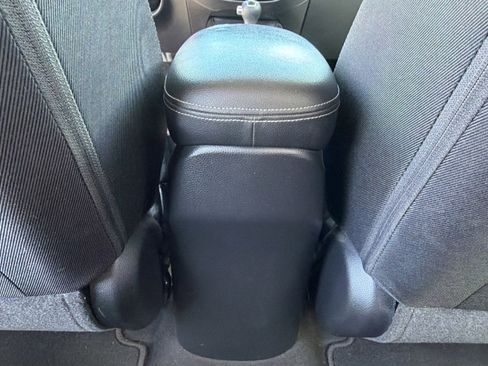 Used 2017 Kia Soul + image 25