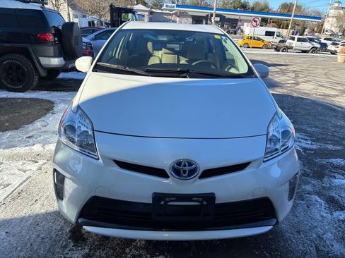 Used 2012 Toyota Prius Five image 1