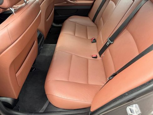 Used 2012 BMW 528i Sedan RWD image 16