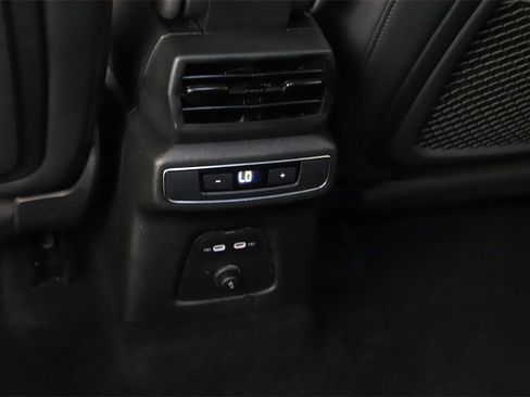 Used 2023 Audi Q4 e-tron Premium Plus w/ Premium Plus image 23