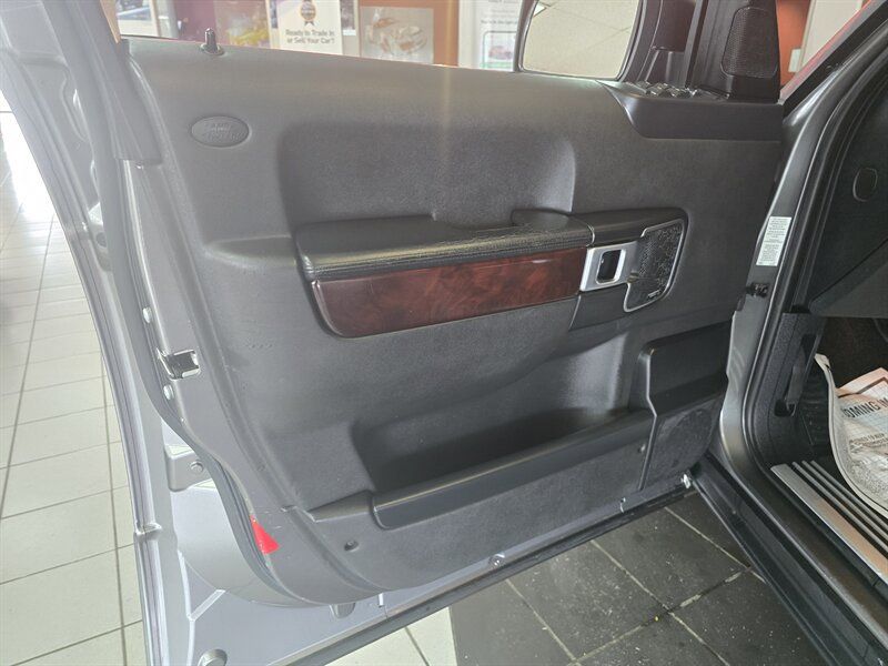 Used 2007 Land Rover Range Rover HSE AWD/4WD image 7