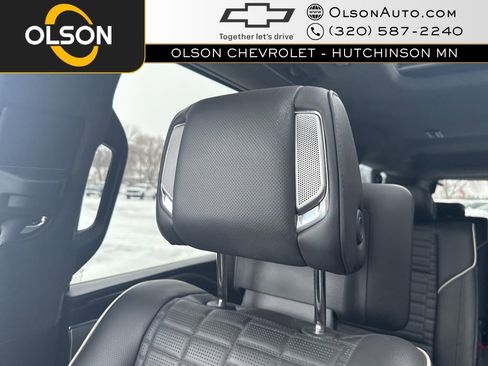 Used 2022 Cadillac Escalade ESV Premium Luxury Platinum image 26