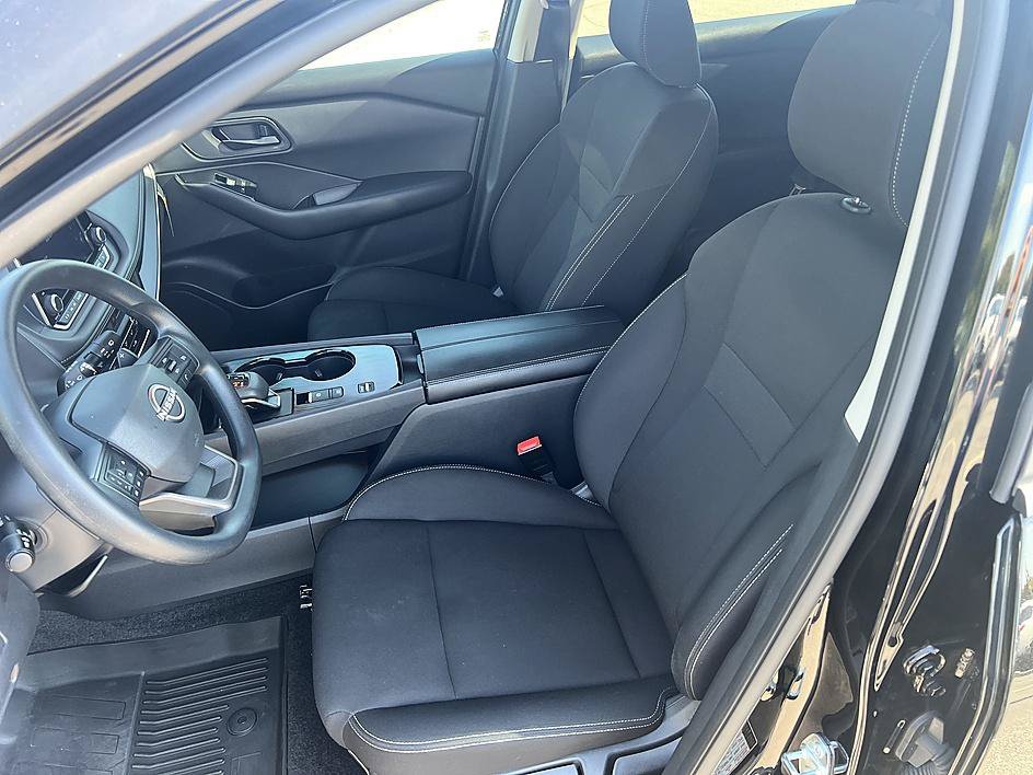 Certified 2025 Nissan Rogue S FWD image 13