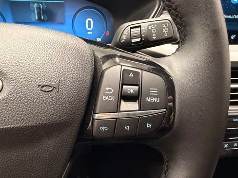 Used 2025 Ford Escape Platinum AWD/4WD image 31