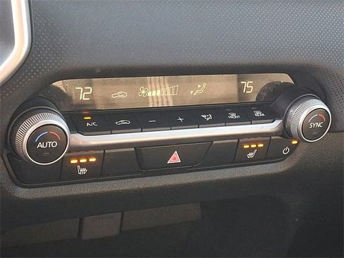 Used 2024 MAZDA CX-50 AWD 2.5 S w/ Preferred Package image 16