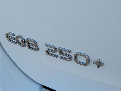 Certified 2024 Mercedes-Benz EQB 250+ image 12