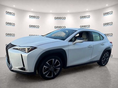 Used 2020 Lexus UX 200 w/ Premium Package FWD image 3