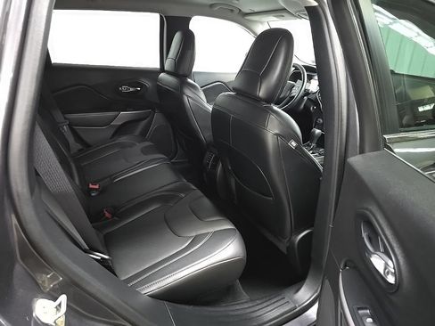 Used 2020 Jeep Cherokee Limited AWD/4WD image 20