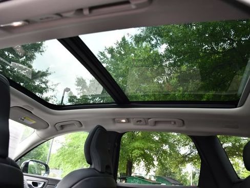 Certified 2024 Volvo XC60 T8 Plus w/ Protection Package Premier AWD/4WD image 25