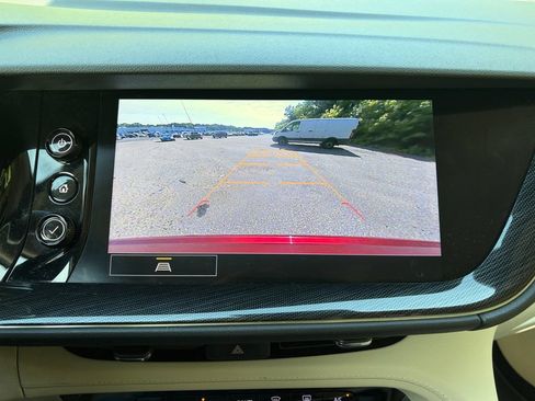 Used 2021 Buick Envision Essence FWD image 24