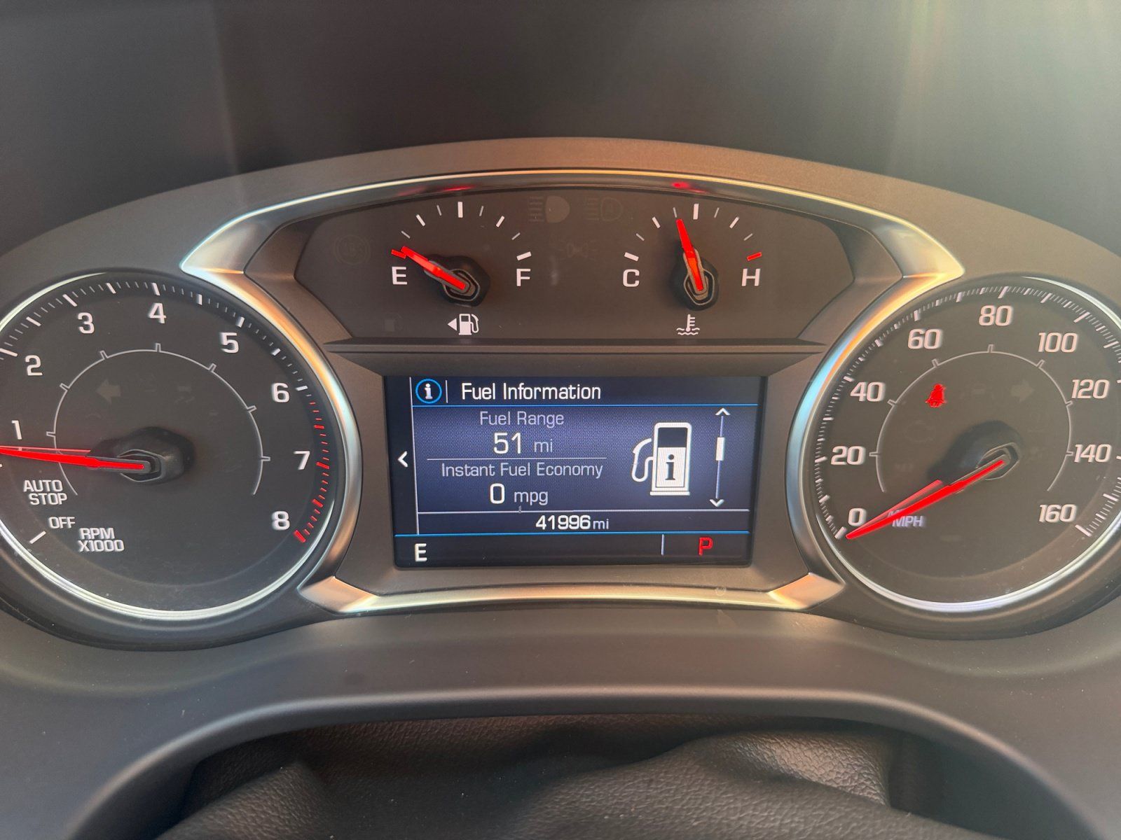 Used 2022 GMC Acadia SLE FWD image 17