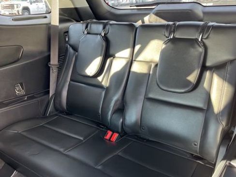 Used 2022 Ford Explorer XLT w/ Equipment Group 202A AWD/4WD image 29