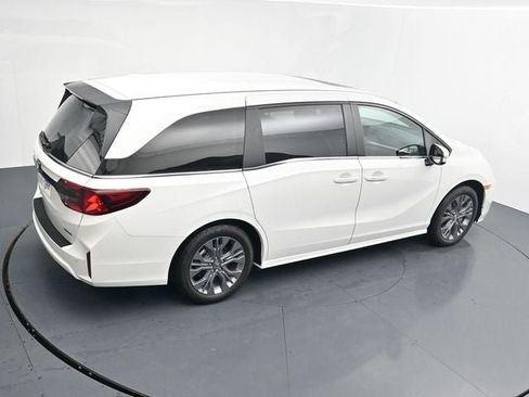 Used 2025 Honda Odyssey Touring image 24
