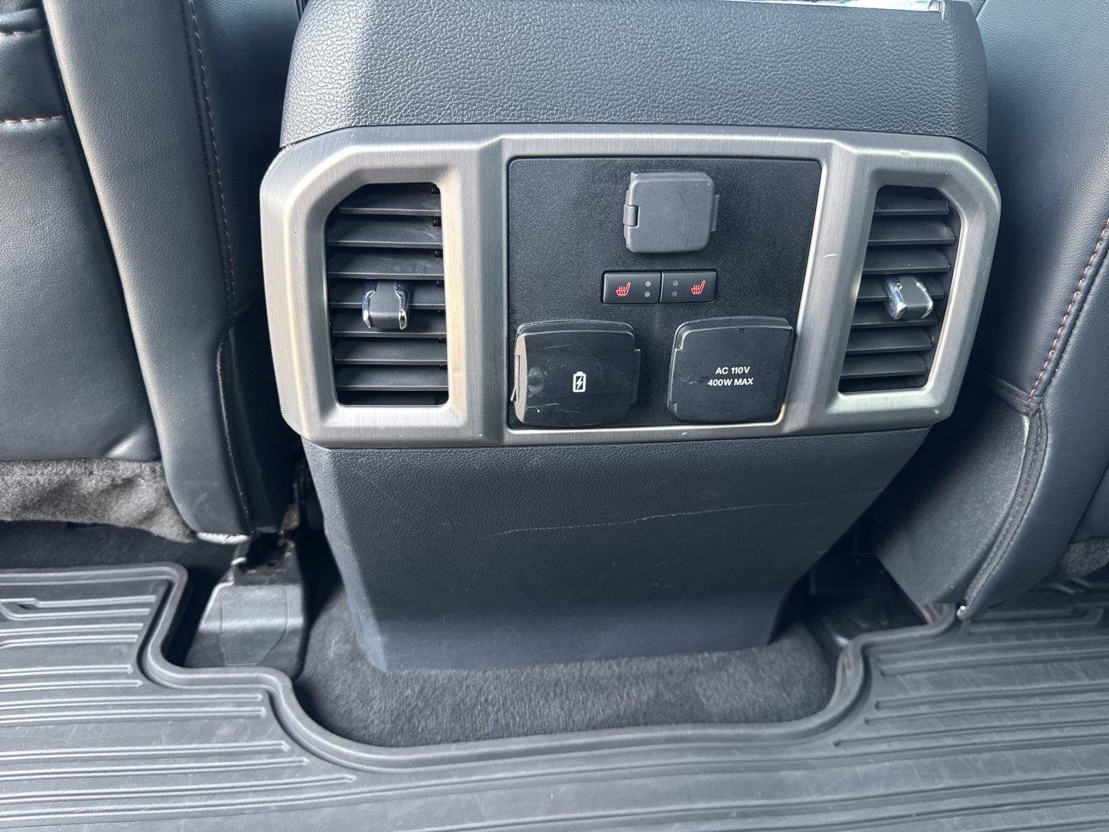 Used 2022 Ford F250 Platinum w/ FX4 Off-Road Package AWD/4WD image 34