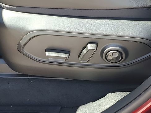 New 2025 Jeep Grand Cherokee Limited w/ Luxury Tech Group II image 29