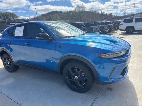 Used 2024 Dodge Hornet GT Plus w/ GT Blacktop Package image 2