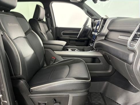 Used 2025 RAM 2500 Laramie w/ Sport Appearance Package image 32