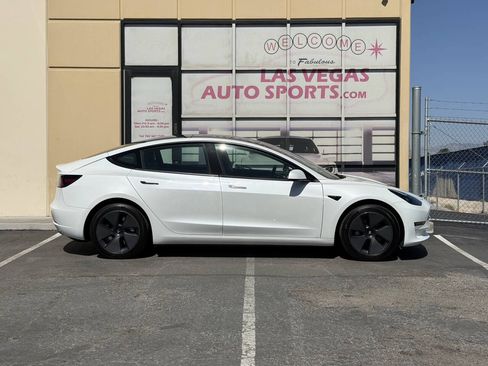 Used 2023 Tesla Model 3 Standard Range RWD image 4