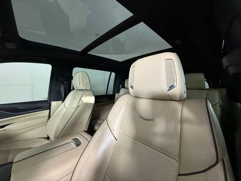 Certified 2021 Cadillac Escalade ESV Premium Luxury w/ LPO, Radiant Package image 13