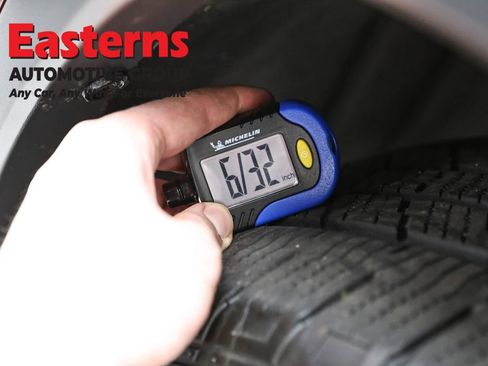 Used 2021 Jeep Grand Cherokee Laredo w/ Security & Convenience Group image 27