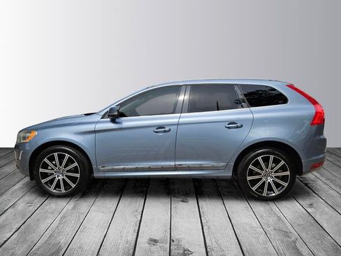 Used 2017 Volvo XC60 T6 Inscription w/ Climate Package AWD/4WD image 2