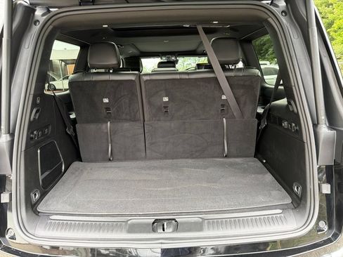 Used 2023 Jeep Wagoneer 4WD Series II w/ Premium Group I image 18